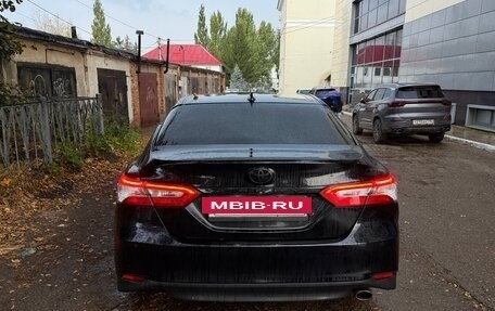Toyota Camry, 2019 год, 2 600 000 рублей, 6 фотография