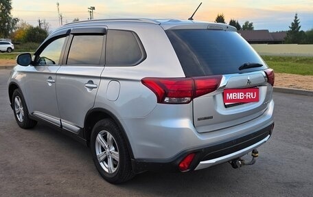 Mitsubishi Outlander III рестайлинг 3, 2016 год, 1 795 000 рублей, 1 фотография