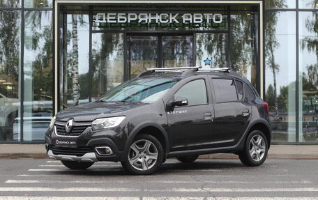 Renault Sandero II рестайлинг, 2019 год, 1 080 000 рублей, 1 фотография
