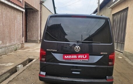 Volkswagen Multivan T6 рестайлинг, 2021 год, 5 200 000 рублей, 6 фотография