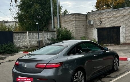 Mercedes-Benz E-Класс, 2018 год, 3 600 000 рублей, 6 фотография