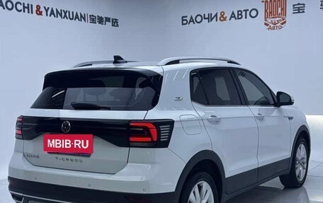 Volkswagen T-Cross I, 2023 год, 1 830 000 рублей, 6 фотография