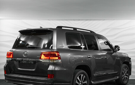 Toyota Land Cruiser 200, 2019 год, 6 700 000 рублей, 4 фотография