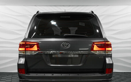 Toyota Land Cruiser 200, 2019 год, 6 700 000 рублей, 5 фотография