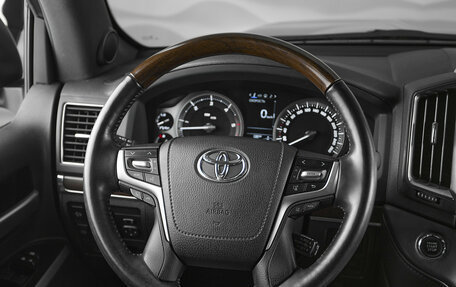 Toyota Land Cruiser 200, 2019 год, 6 700 000 рублей, 10 фотография