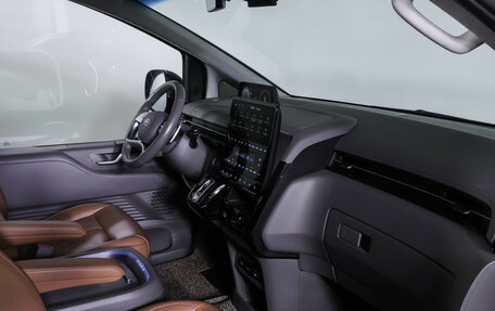 Hyundai Staria, 2021 год, 5 090 000 рублей, 10 фотография