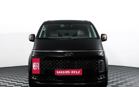 Hyundai Staria, 2021 год, 5 090 000 рублей, 2 фотография