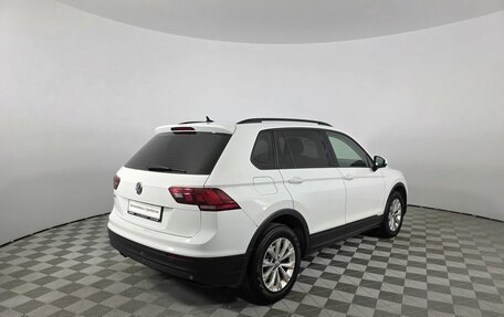Volkswagen Tiguan II, 2019 год, 1 830 000 рублей, 5 фотография