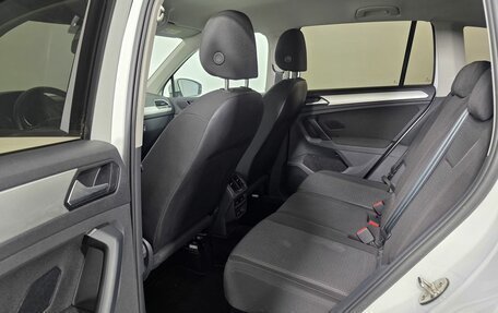 Volkswagen Tiguan II, 2019 год, 1 830 000 рублей, 14 фотография