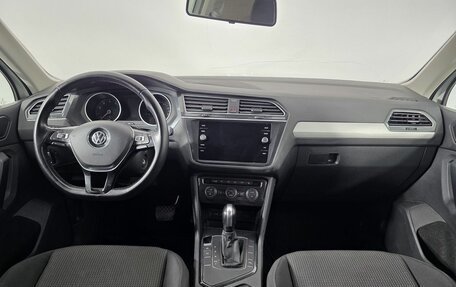 Volkswagen Tiguan II, 2019 год, 1 830 000 рублей, 20 фотография