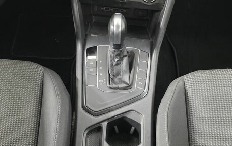 Volkswagen Tiguan II, 2019 год, 1 830 000 рублей, 19 фотография