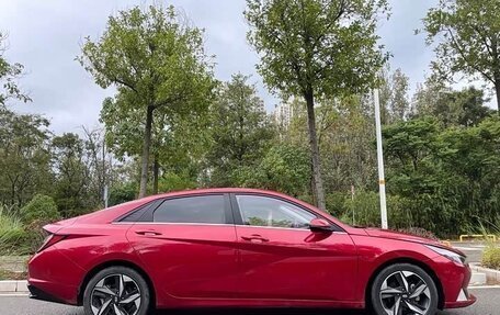 Hyundai Elantra, 2022 год, 1 150 000 рублей, 6 фотография