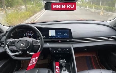 Hyundai Elantra, 2022 год, 1 150 000 рублей, 9 фотография