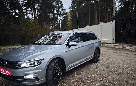 Volkswagen Passat B8 рестайлинг, 2019 год, 3 400 000 рублей, 2 фотография