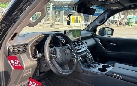 Toyota Land Cruiser, 2024 год, 12 500 000 рублей, 9 фотография