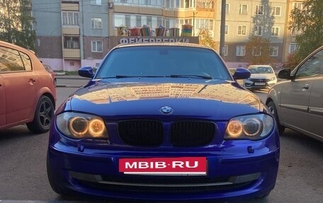 BMW 1 серия, 2007 год, 670 000 рублей, 2 фотография