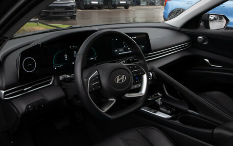 Hyundai Elantra, 2023 год, 1 998 000 рублей, 10 фотография