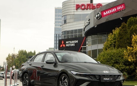 Hyundai Elantra, 2023 год, 1 998 000 рублей, 2 фотография