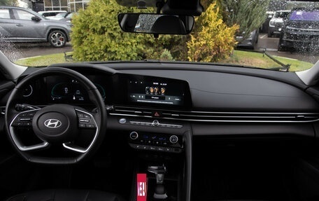 Hyundai Elantra, 2023 год, 1 998 000 рублей, 11 фотография
