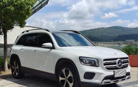 Mercedes-Benz GLB, 2023 год, 2 350 000 рублей, 2 фотография