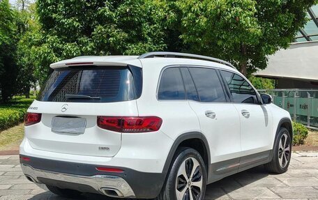 Mercedes-Benz GLB, 2023 год, 2 350 000 рублей, 4 фотография