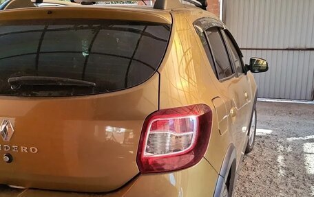 Renault Sandero II рестайлинг, 2015 год, 1 050 000 рублей, 3 фотография