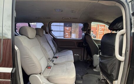 Hyundai H-1 II рестайлинг, 2008 год, 650 000 рублей, 12 фотография