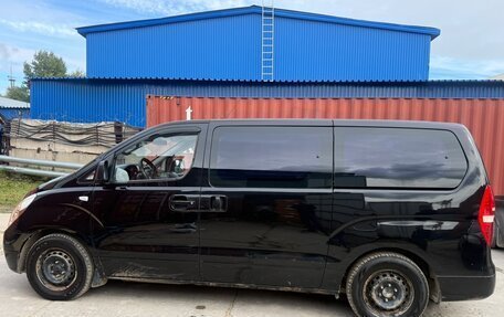 Hyundai H-1 II рестайлинг, 2008 год, 650 000 рублей, 7 фотография