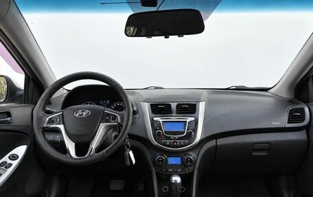 Hyundai Solaris II рестайлинг, 2011 год, 490 000 рублей, 14 фотография