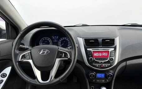 Hyundai Solaris II рестайлинг, 2011 год, 490 000 рублей, 12 фотография
