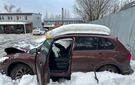 Volkswagen Tiguan II, 2021 год, 1 000 000 рублей, 7 фотография