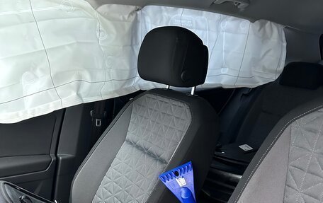 Volkswagen Tiguan II, 2021 год, 1 000 000 рублей, 12 фотография