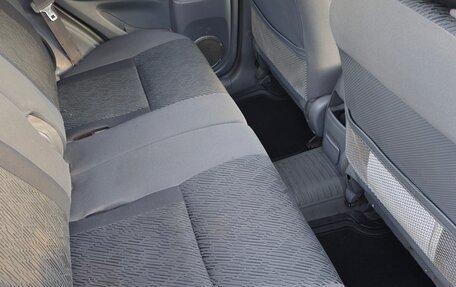 Toyota RAV4, 2001 год, 700 000 рублей, 6 фотография