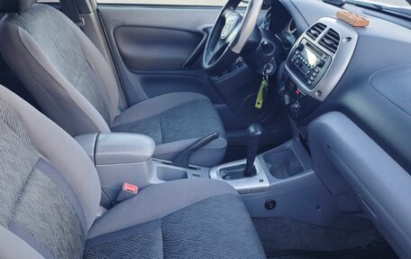 Toyota RAV4, 2001 год, 700 000 рублей, 7 фотография