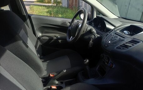 Ford Fiesta, 2017 год, 750 000 рублей, 7 фотография