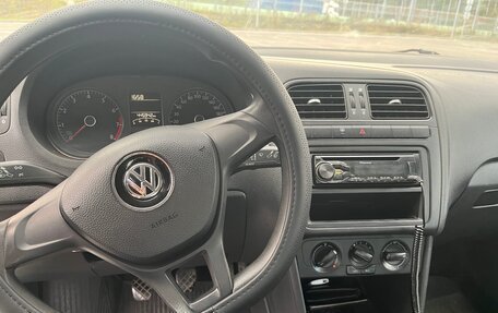 Volkswagen Polo VI (EU Market), 2016 год, 580 000 рублей, 18 фотография