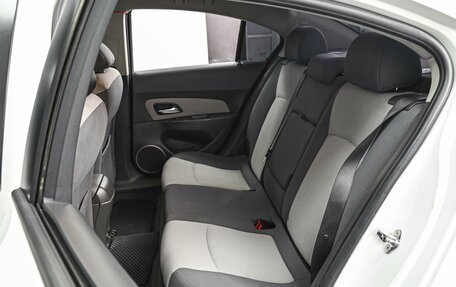 Chevrolet Cruze II, 2010 год, 595 000 рублей, 9 фотография