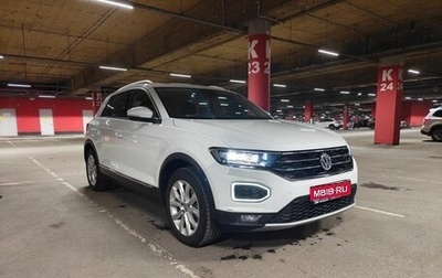 Volkswagen T-Roc I, 2020 год, 2 100 000 рублей, 1 фотография