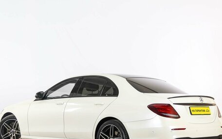 Mercedes-Benz E-Класс, 2016 год, 3 359 000 рублей, 4 фотография