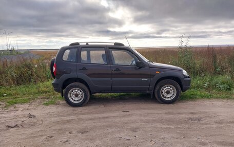 Chevrolet Niva I рестайлинг, 2010 год, 380 000 рублей, 2 фотография