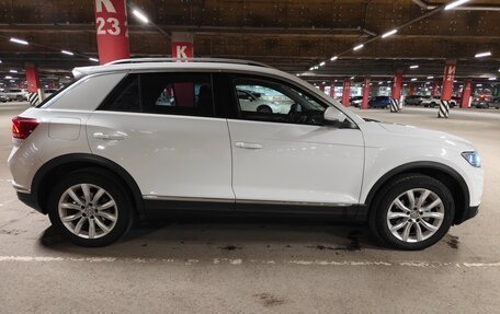 Volkswagen T-Roc I, 2020 год, 2 100 000 рублей, 8 фотография