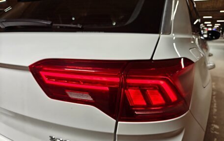 Volkswagen T-Roc I, 2020 год, 2 100 000 рублей, 11 фотография