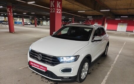 Volkswagen T-Roc I, 2020 год, 2 100 000 рублей, 3 фотография