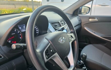 Hyundai Solaris II рестайлинг, 2014 год, 840 000 рублей, 19 фотография