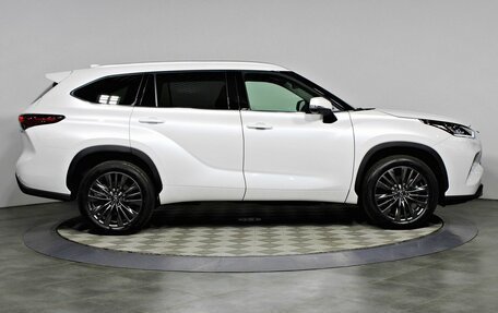 Toyota Highlander, 2026 год, 5 590 000 рублей, 4 фотография