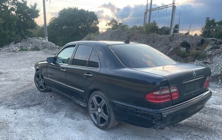 Mercedes-Benz E-Класс, 2001 год, 265 000 рублей, 3 фотография