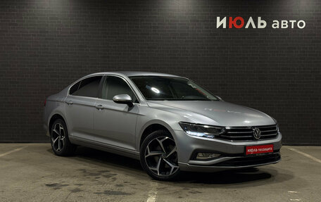 Volkswagen Passat B8 рестайлинг, 2020 год, 2 425 000 рублей, 3 фотография