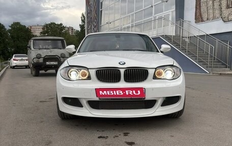 BMW 1 серия, 2009 год, 1 220 000 рублей, 1 фотография