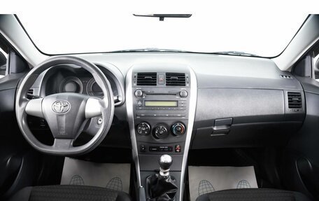 Toyota Corolla, 2011 год, 889 000 рублей, 11 фотография