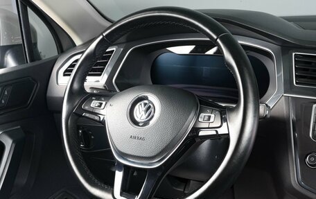 Volkswagen Tiguan II, 2017 год, 2 259 000 рублей, 12 фотография